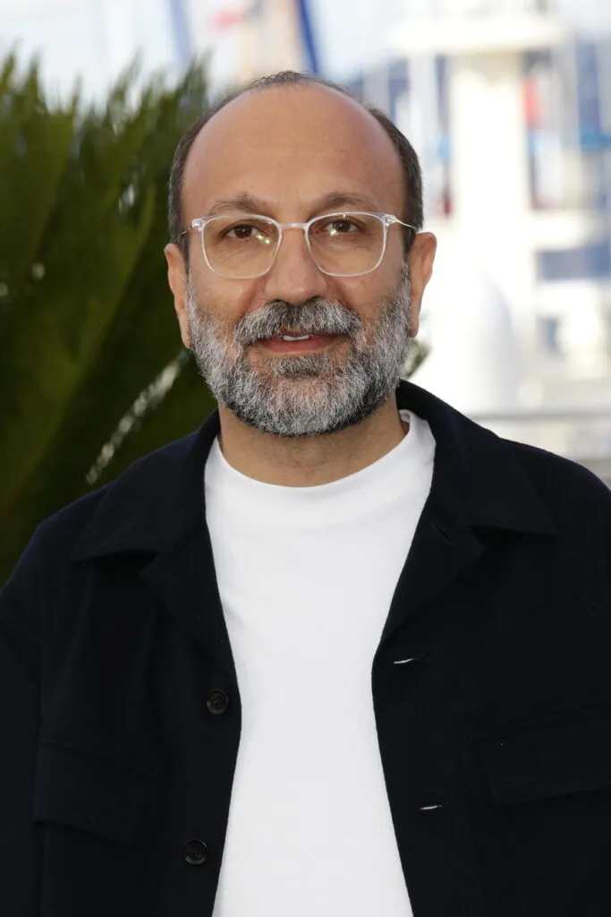 4-26-15-104_-ASGHAR-FARHADI-1-683x1024