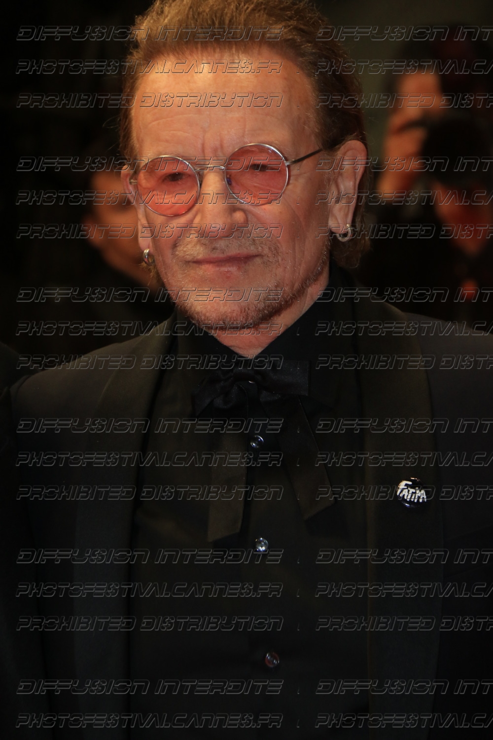 251-1622_1042_-Bono