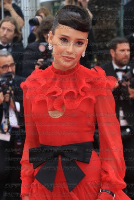 251-1718_097_Livia-Nunes