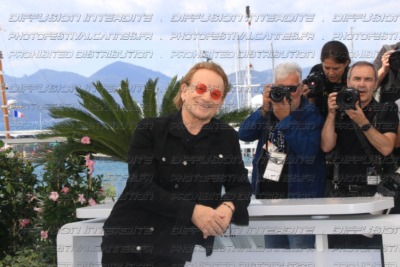 17_1042_Bono