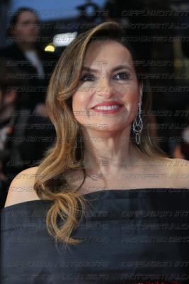 251-1720-131_Mariska-Hargitay