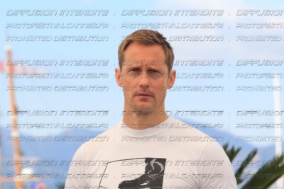 25-18_247_-Alexander-Skarsgard