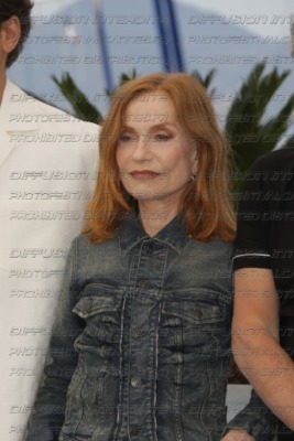 252-192-012_ISABELLE-HUPPERT