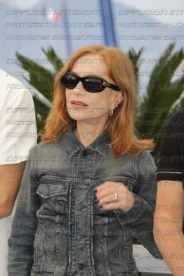 252-192-028_ISABELLE-HUPPERT