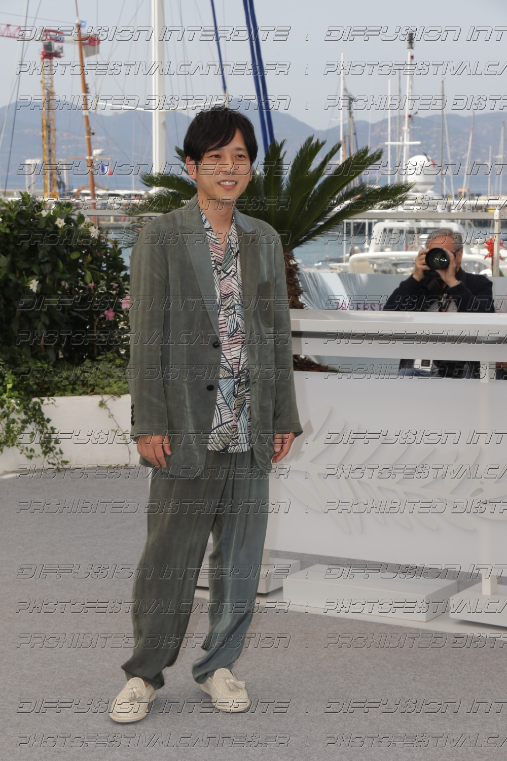 252-193-30_KAZUNARI-NINOMIYA