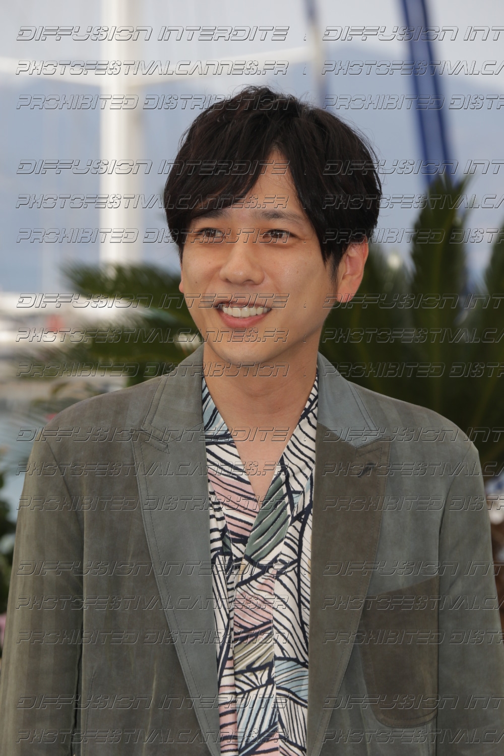 252-193-33_KAZUNARI-NINOMIYA