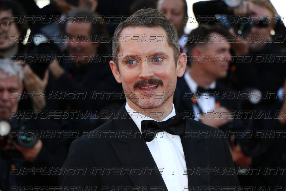261-1219-512_Elijah-Wood