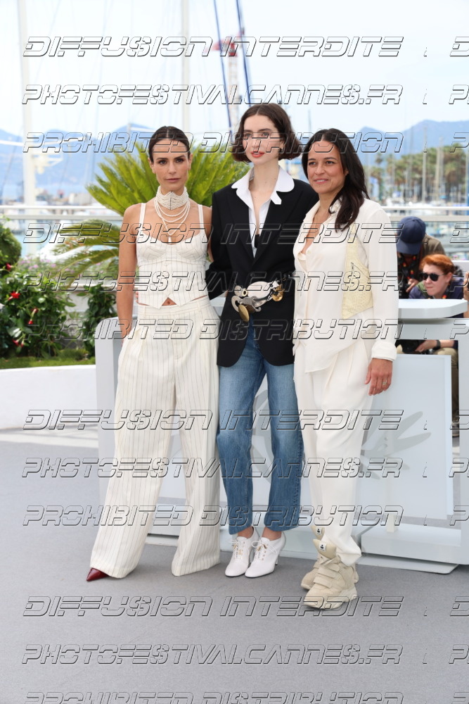 26_13_638_-Jordana-Brewster-Meadow-Walker-Michelle