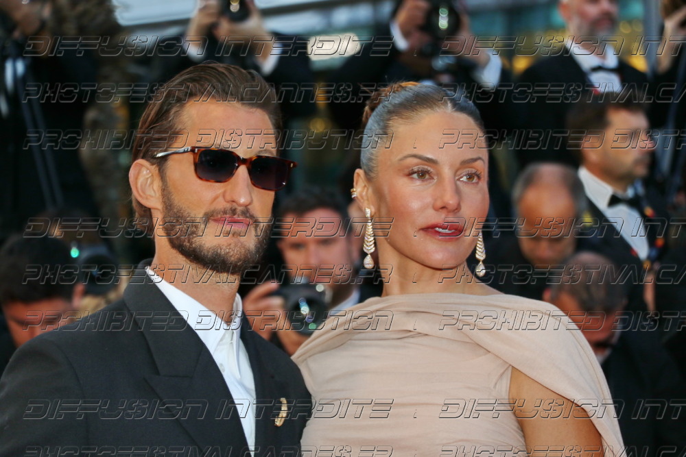 261-1420-420_-Natasha-Andrews-Pierre-Niney