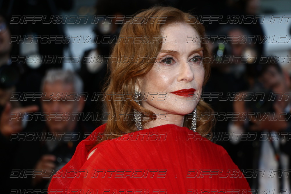 261-1420-446_Isabelle-Huppert