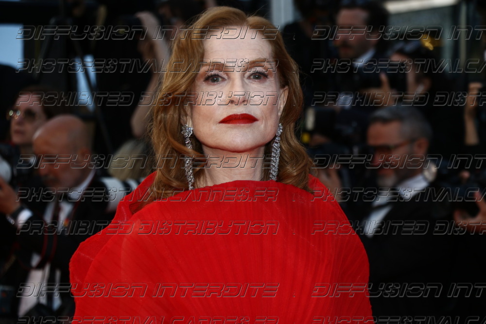 261-1420-450_Isabelle-Huppert
