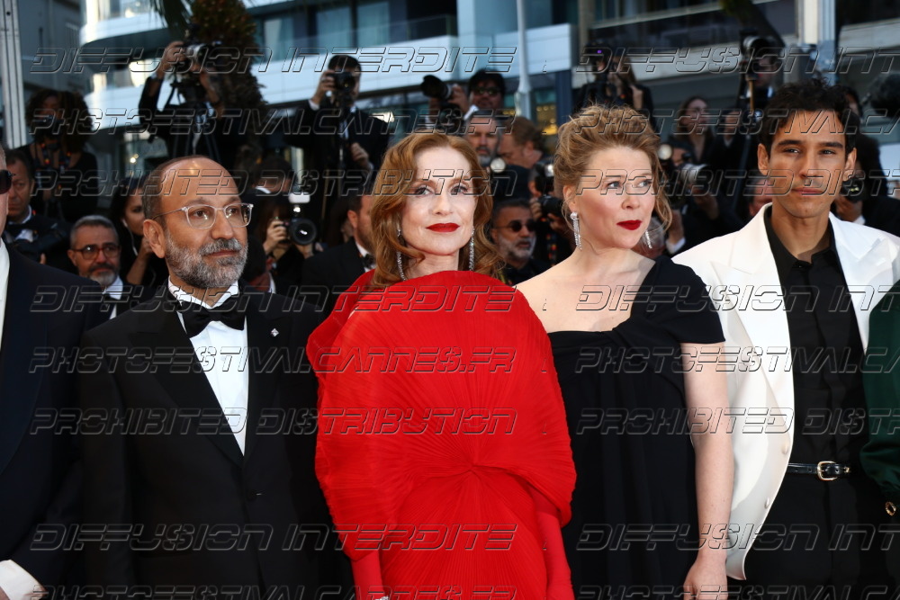 261-1420-479_-Isabelle-Huppert