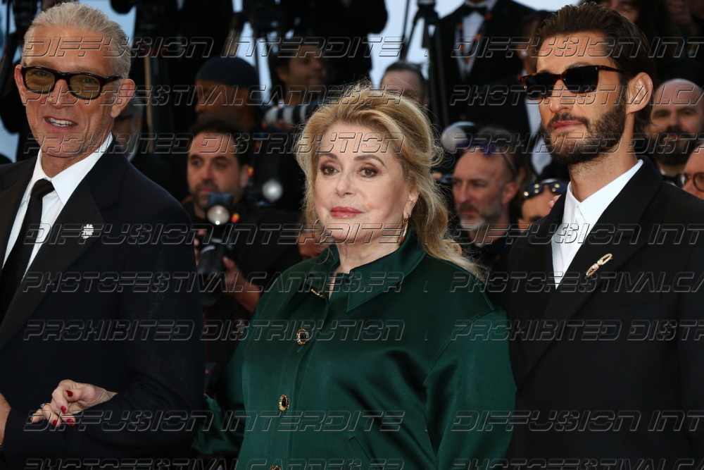 261-1420-519_Catherine-Deneuve