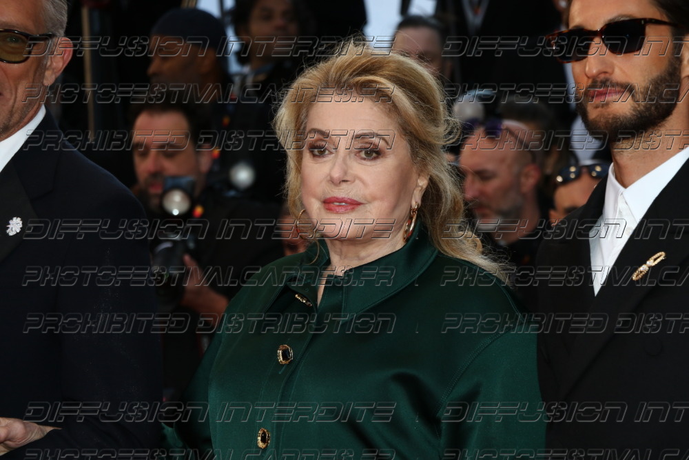 261-1420-520_Catherine-Deneuve