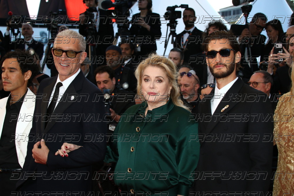261-1420-523_Catherine-Deneuve