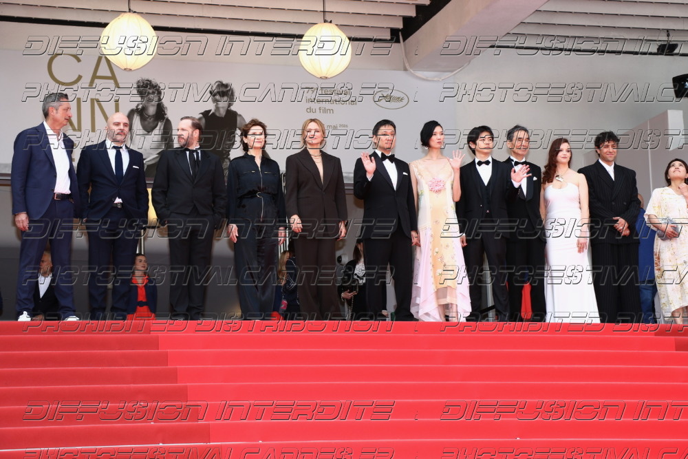 261-1514-175_Jean-Charles-Clichet-Marie-Bunel-Virginie-Efira-Ryusuke-Hamaguchi-Tao-Okamoto-Kodai-Kurosaki-and-Kyozo-Nagatsuka
