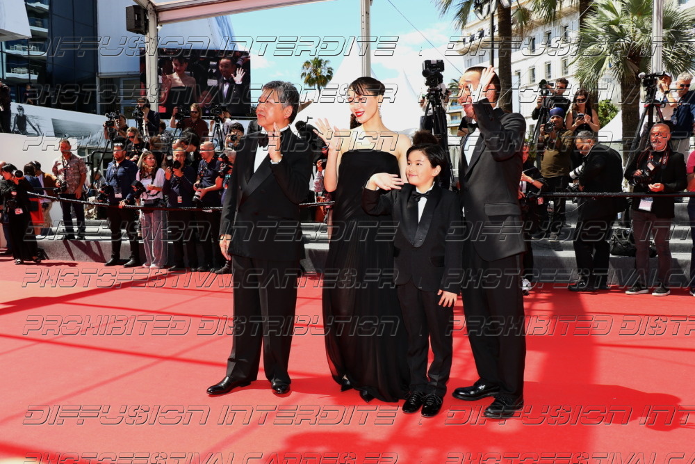 261-1615-122_-Hirokazu-Kore-eda-Haruka-Ayase