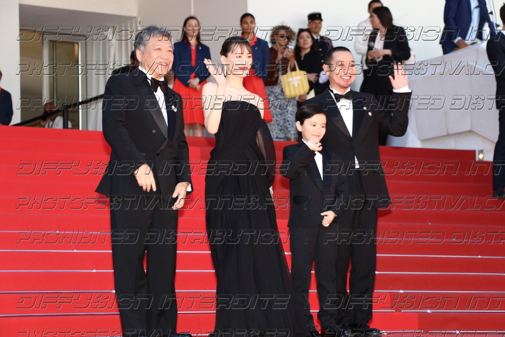 261-1615-126_-Hirokazu-Kore-eda-Haruka-Ayase