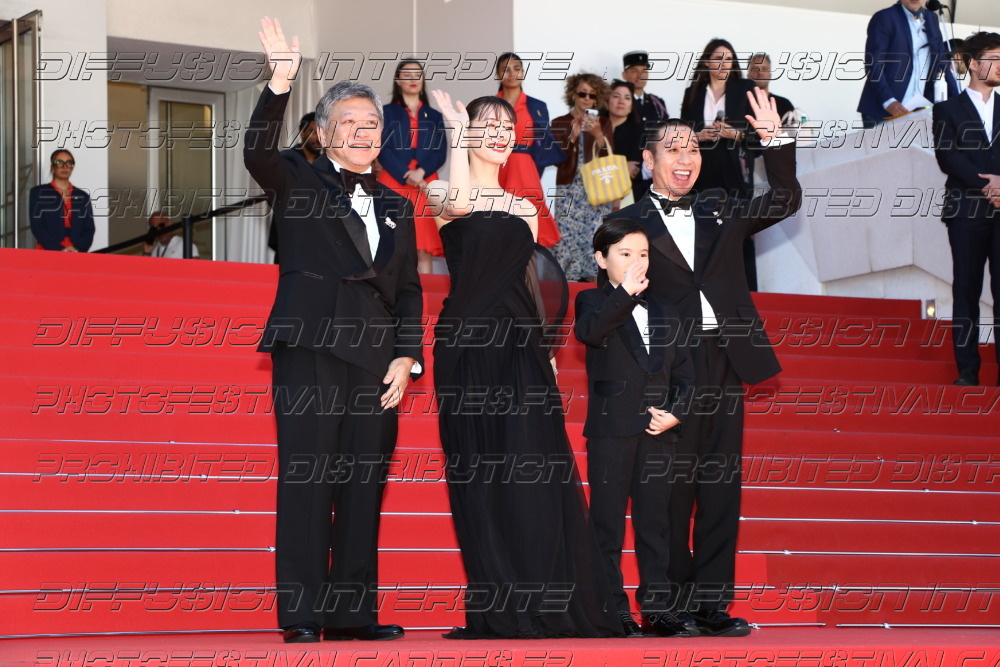 261-1615-128_-Hirokazu-Kore-eda-Haruka-Ayase