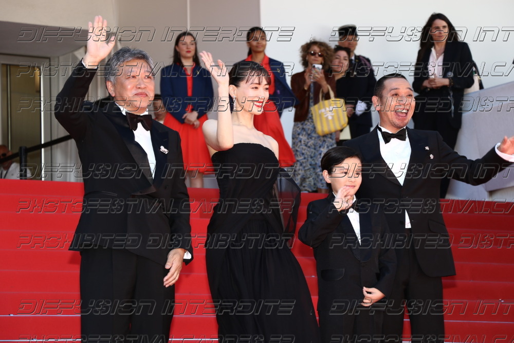 261-1615-129_-Hirokazu-Kore-eda-Haruka-Ayase