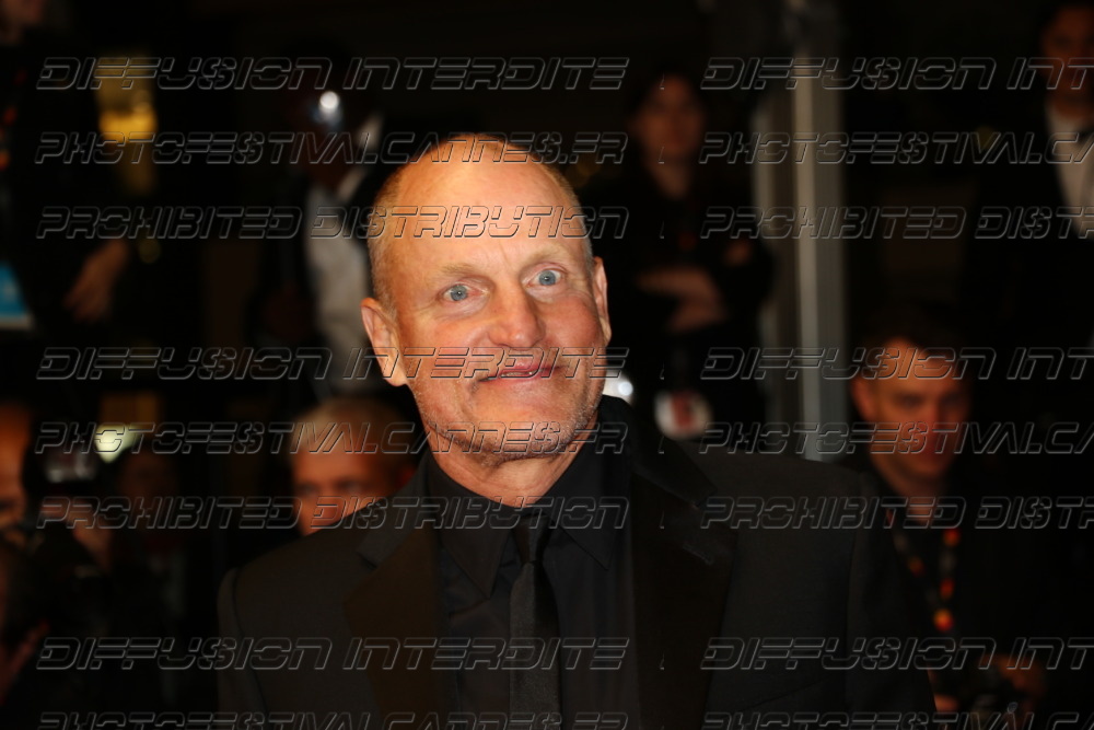 261-1624-243_Woody-Harrelson