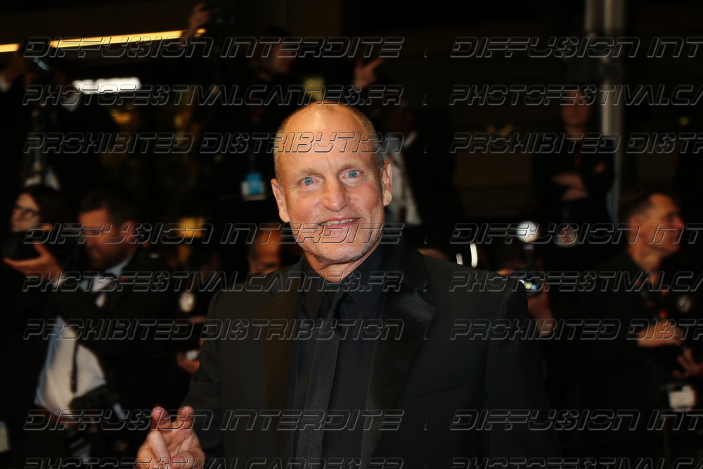 261-1624-246_Woody-Harrelson