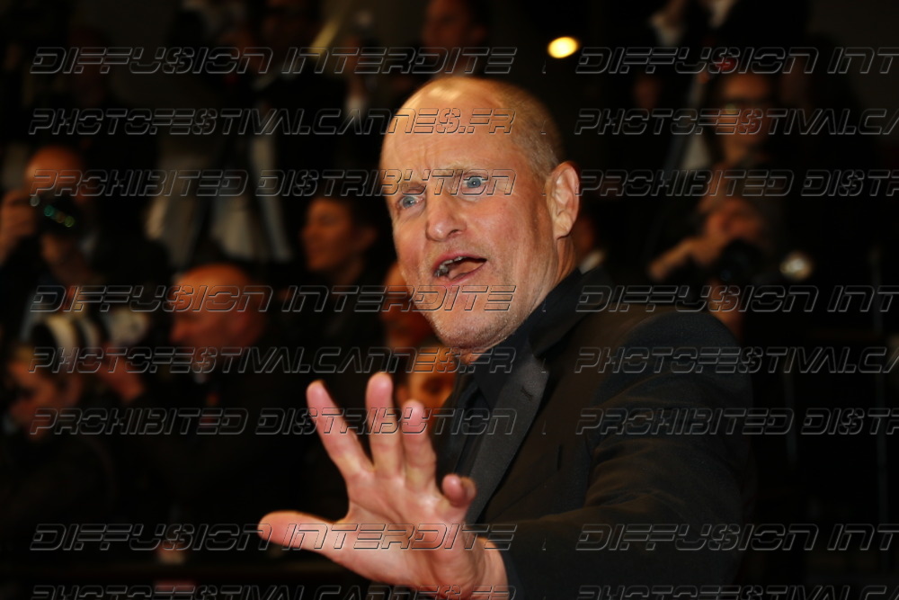 261-1624-250_Woody-Harrelson