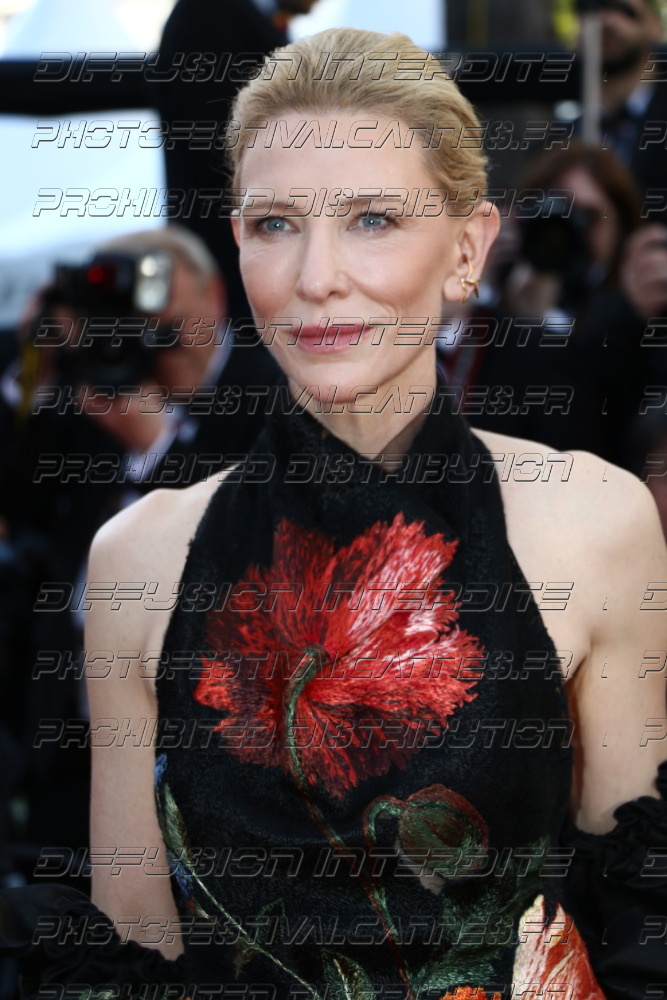 261-1718-498_Cate-Blanchett
