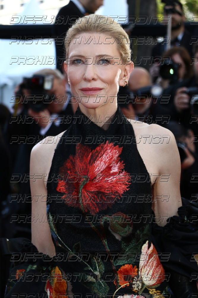 261-1718-503_Cate-Blanchett