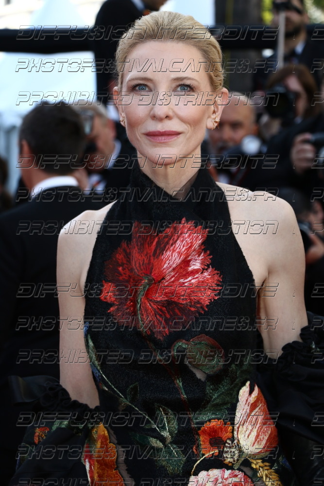 261-1718-504_Cate-Blanchett