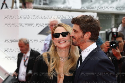 261-1815-133_-Virginie-Efira
