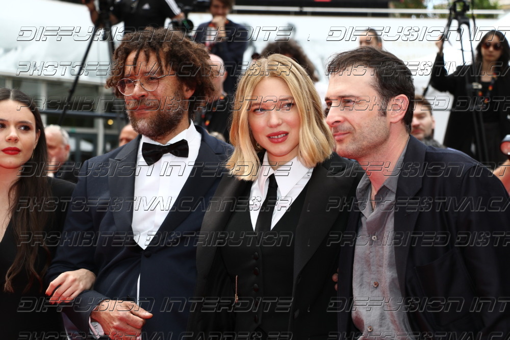 261-1815-153_-Lea-Seydoux-Arthur-Harari