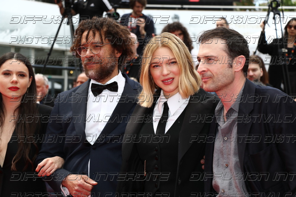 261-1815-154_-Lea-Seydoux-Arthur-Harari