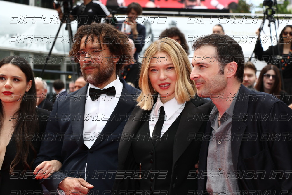 261-1815-157_-Lea-Seydoux-Arthur-Harari