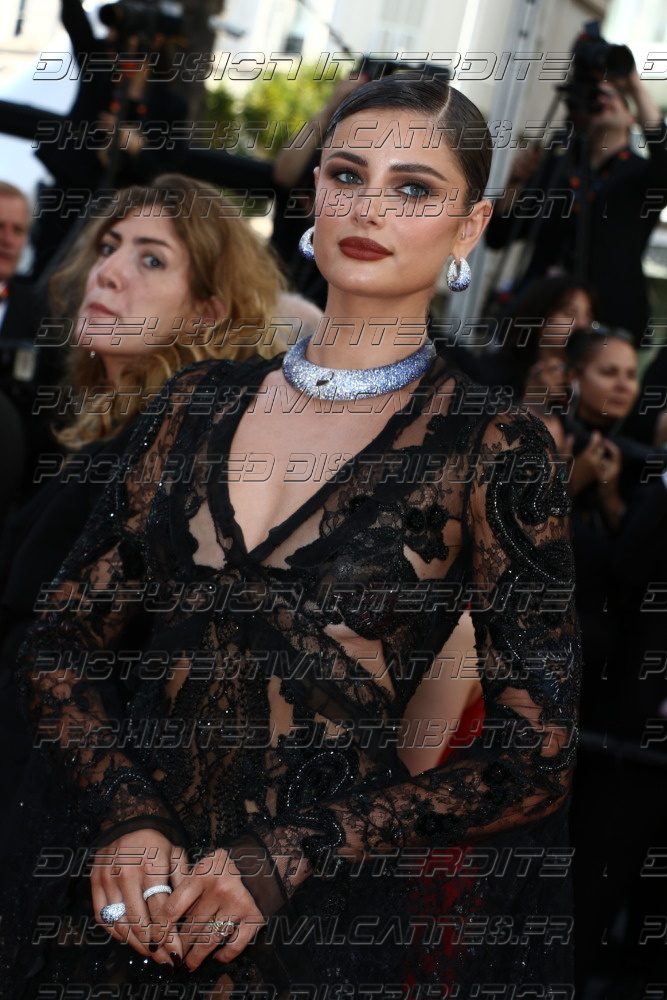 261-1819-270_Taylor-Hill