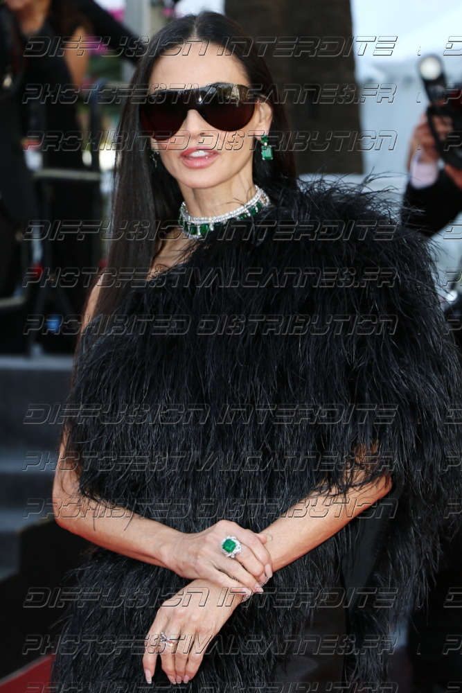 261-1819-314_Demi-Moore