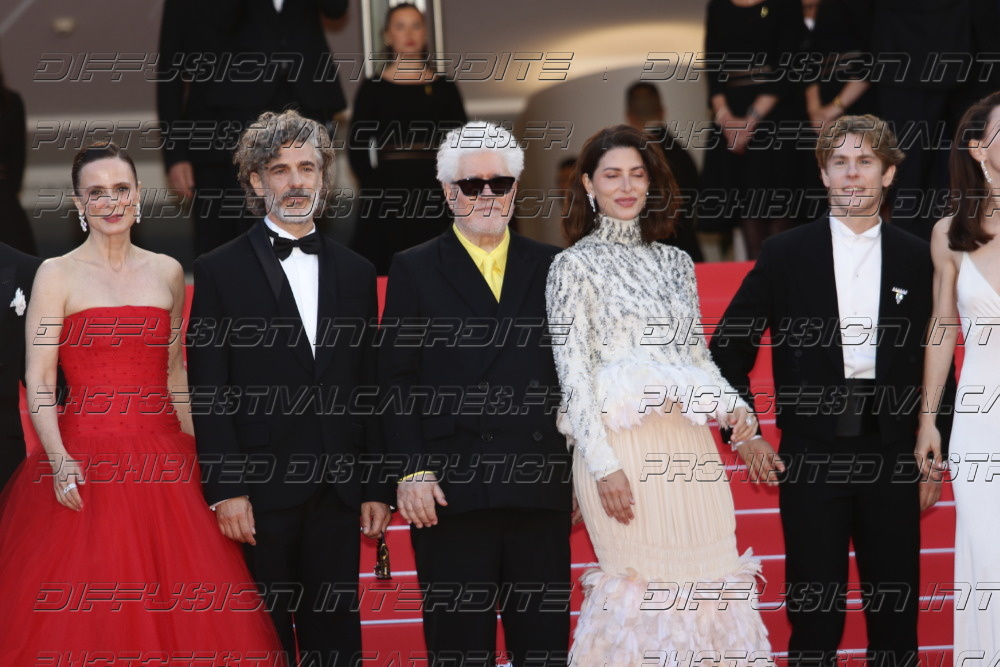 261-1919-542_-eonardo-Sbaraglia-Pedro-Almodovar-Barbara-Lennie-Patrick-Criado-Victoria-Luengo