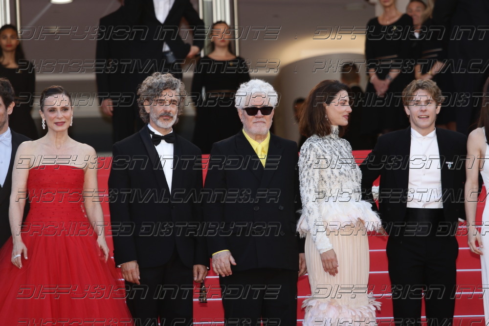 261-1919-543_-eonardo-Sbaraglia-Pedro-Almodovar-Barbara-Lennie-Patrick-Criado-Victoria-Luengo