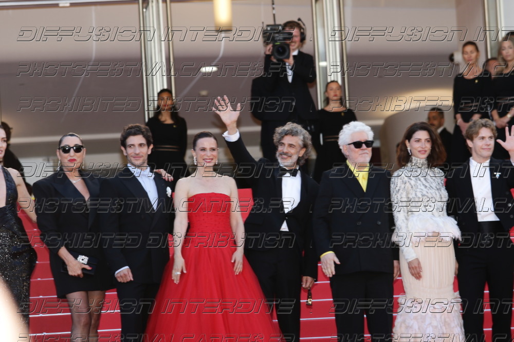 261-1919-551_-eonardo-Sbaraglia-Pedro-Almodovar-Barbara-Lennie-Patrick-Criado-Victoria-Luengo