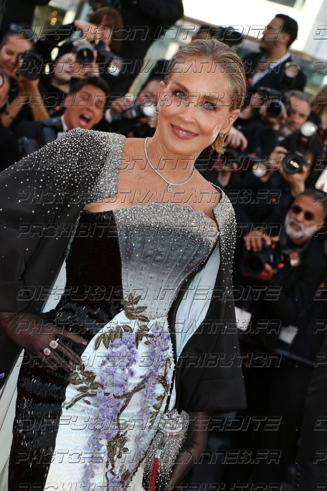 261-1819-423_Sharon-Stone