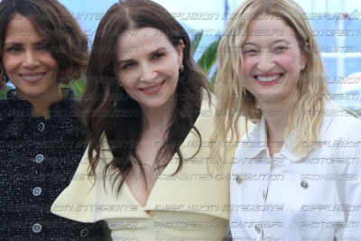 25_13_37_-Juliette-Binoche-Alba-Rohrwacher